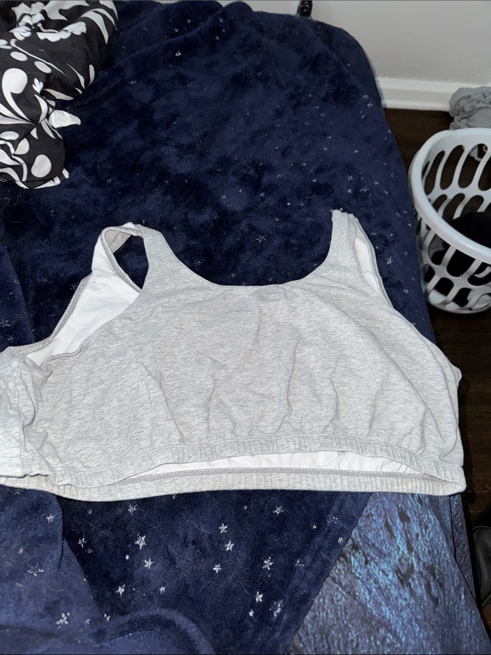 Fruit of the Loom Light Gray Scoop Neck Wireless Sports Bra****FINAL MARKDOWN*** - Picture 3 of 3